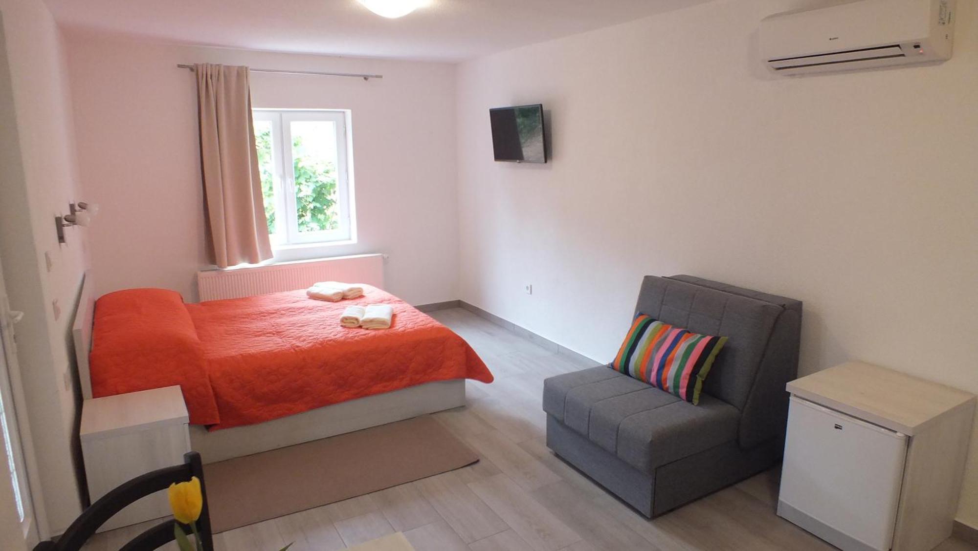 Guest House Ema Грабовац Екстериор снимка