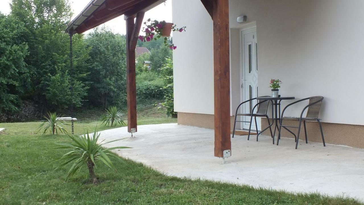Guest House Ema Грабовац Екстериор снимка